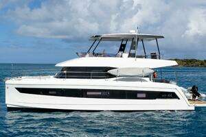 2021 Fountaine Pajot MY44 thumbnail 28
