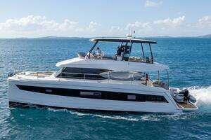 2021 Fountaine Pajot MY44 thumbnail 7