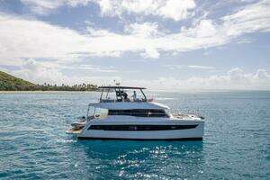 2021 Fountaine Pajot MY44 thumbnail 24
