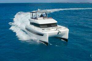 2021 Fountaine Pajot MY44 thumbnail 3