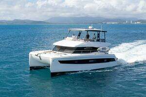 2021 Fountaine Pajot MY44 thumbnail 8