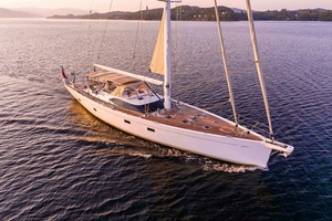 CHAMPAGNE HIPPY 85ft Oyster Yachts Yacht For Sale