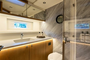 CHAMPAGNE HIPPY 85ft Oyster Yachts Yacht For Sale