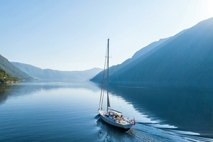 2014 Oyster Yachts Oyster 825 thumbnail 12