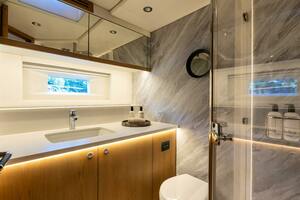 CHAMPAGNE HIPPY 85ft Oyster Yachts Yacht For Sale