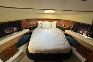 2003 Aicon 56 Flybridge thumbnail 18