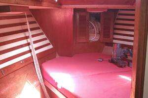 1982 Endeavour 43 CC thumbnail 21