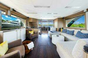 2015 Monte Carlo Yachts MCY86 thumbnail 47