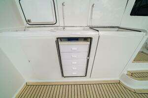 2007 Viking 45 Convertible thumbnail 31