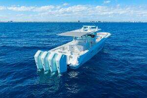 2024 HCB 53 Suenos RXV thumbnail 10