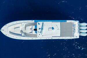 2024 HCB 53 Suenos RXV thumbnail 19