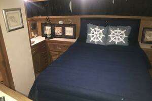 1986 Mainship 40' Double Cabin thumbnail 18