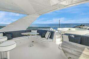 2005 Hatteras thumbnail 44