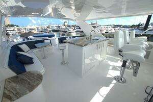 2005 Hatteras thumbnail 42