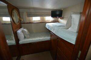 Unique Skill 80ft Hatteras Yacht For Sale