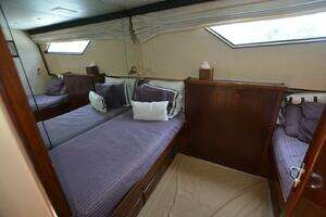 Unique Skill 80ft Hatteras Yacht For Sale