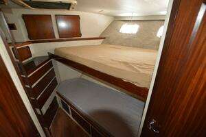 Unique Skill 80ft Hatteras Yacht For Sale