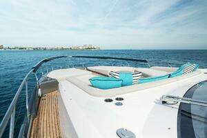 2022 Azimut S8 thumbnail 13