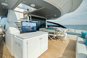 2022 Azimut S8 thumbnail 8
