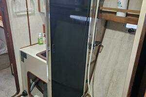 Summer Split 38ft Bayliner Yacht For Sale