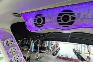 2003 Sea Ray 380 Sundancer thumbnail 6