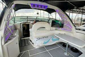 2003 Sea Ray 380 Sundancer thumbnail 10