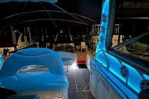 2003 Sea Ray 380 Sundancer thumbnail 8