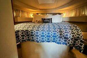 2003 Sea Ray 380 Sundancer thumbnail 20