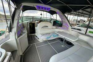 2003 Sea Ray 380 Sundancer thumbnail 9