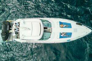 2007 Formula 45 Yacht thumbnail 10