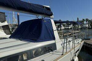 2015 Beneteau Oceanis 45 thumbnail 8