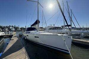 2015 Beneteau Oceanis 45 thumbnail 4