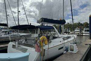 2015 Beneteau Oceanis 45 thumbnail 10