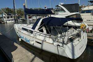 2015 Beneteau Oceanis 45 thumbnail 2