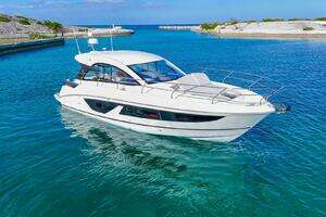  2021 Beneteau Gran Turismo 41 Yacht For Sale in Fort Lauderdale FL