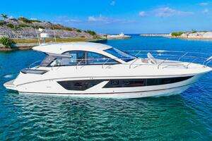  2021 Beneteau Gran Turismo 41 Yacht For Sale in Fort Lauderdale FL