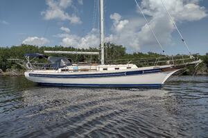 36ft Bayfield Yacht For Sale