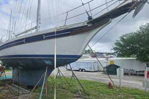 36ft Bayfield Yacht For Sale