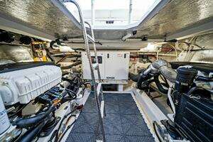 2019 Cruisers Yachts 45 Cantius thumbnail 59