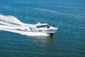 2019 Cruisers Yachts 45 Cantius thumbnail 65
