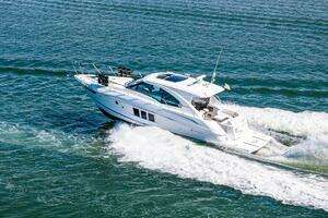 2019 Cruisers Yachts 45 Cantius thumbnail 79