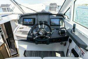 2019 Cruisers Yachts 45 Cantius thumbnail 41