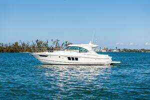 2019 Cruisers Yachts 45 Cantius thumbnail 70