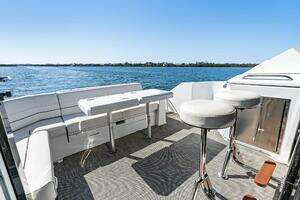 2019 Cruisers Yachts 45 Cantius thumbnail 17