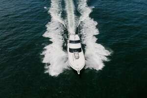 2006 Viking 74 Enclosed Bridge thumbnail 75