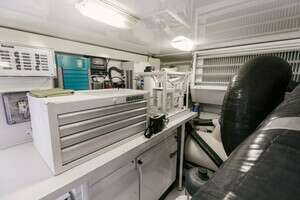 2006 Viking 74 Enclosed Bridge thumbnail 62