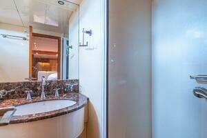 2001 Mangusta 80 thumbnail 40