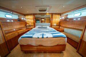 2001 Mangusta 80 thumbnail 31