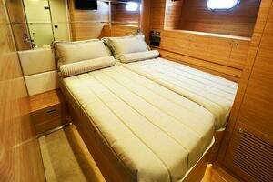 JOHNSON 93 OPEN FB 93ft Johnson Yacht For Sale