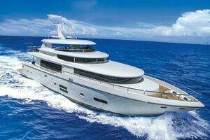 JOHNSON 93 OPEN FB 93ft Johnson Yacht For Sale